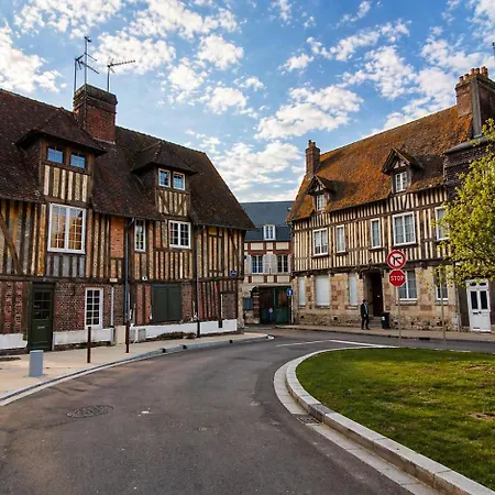 2 Pieces - La Petite Maison Historique Du Centre De Apartment Lisieux